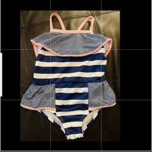 Cute 1pc swimwear for girls. Size 5T